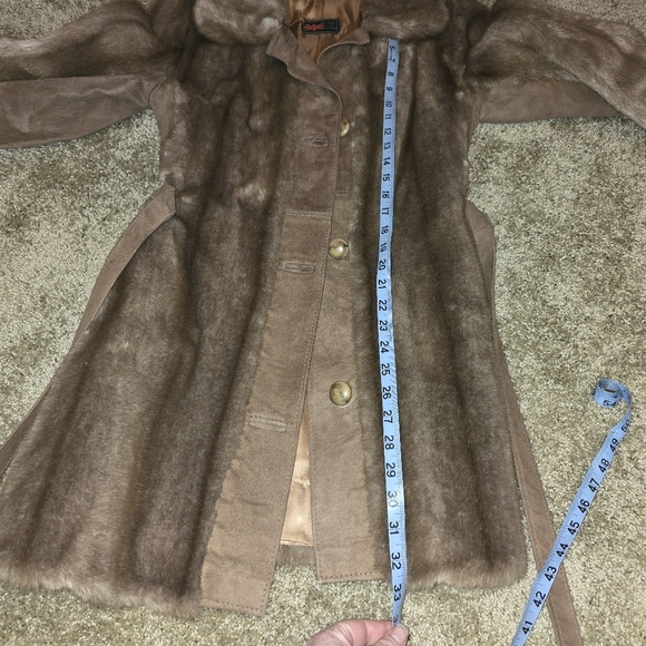 Vintage Luxury leather and faux fur jacket. Women's medium - Picture 10 of 10